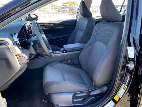 Certified 2025 Toyota Camry LE image 8