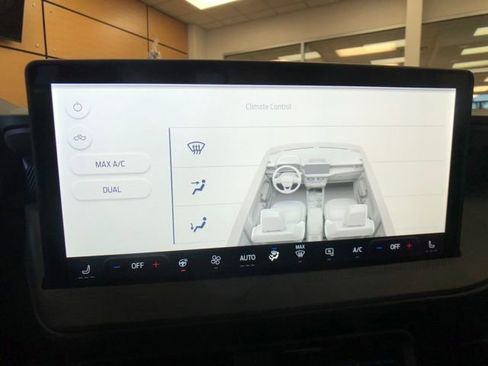 New 2026 Ford Maverick Lobo image 18