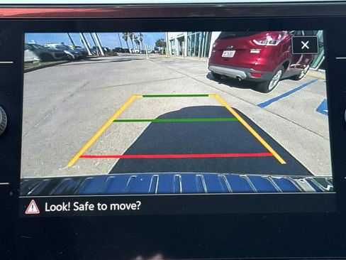 Used 2024 Volkswagen Tiguan SE image 26