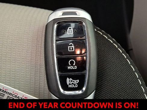 Certified 2024 Hyundai Venue SEL image 18