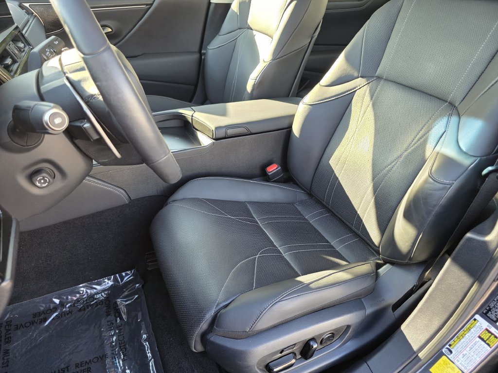 Certified 2024 Lexus ES 350 Ultra Luxury w/ Accessory Package (Z1) FWD image 18