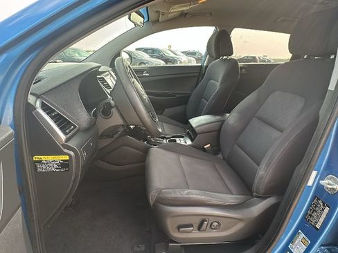 Used 2017 Hyundai Tucson SE w/ SE Popular Package 02 FWD image 4