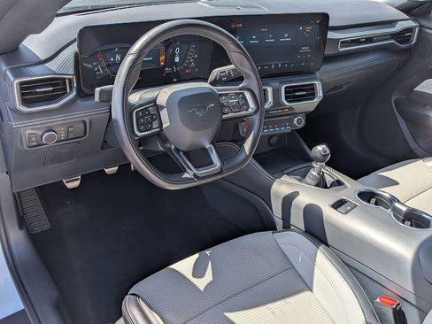 Used 2025 Ford Mustang GT Premium RWD image 10