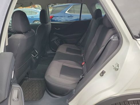 Used 2022 Subaru Outback Premium image 15