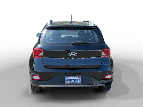 Certified 2026 Hyundai Venue SEL FWD image 4