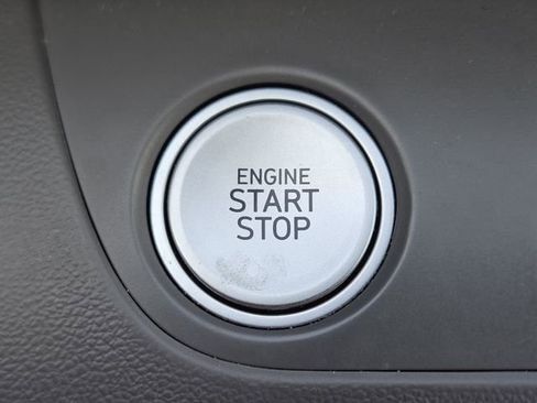 Used 2024 Hyundai Elantra SEL image 20