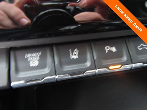 Used 2024 GMC Sierra 2500 Denali w/ Technology Package image 21