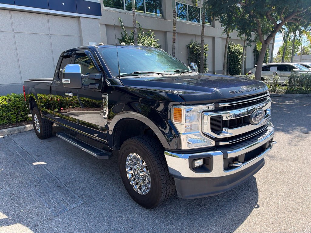Used 2021 Ford F250 XLT w/ XLT Premium Package AWD/4WD image 2