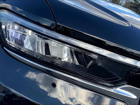 Certified 2023 Jeep Grand Cherokee Limited AWD/4WD image 26