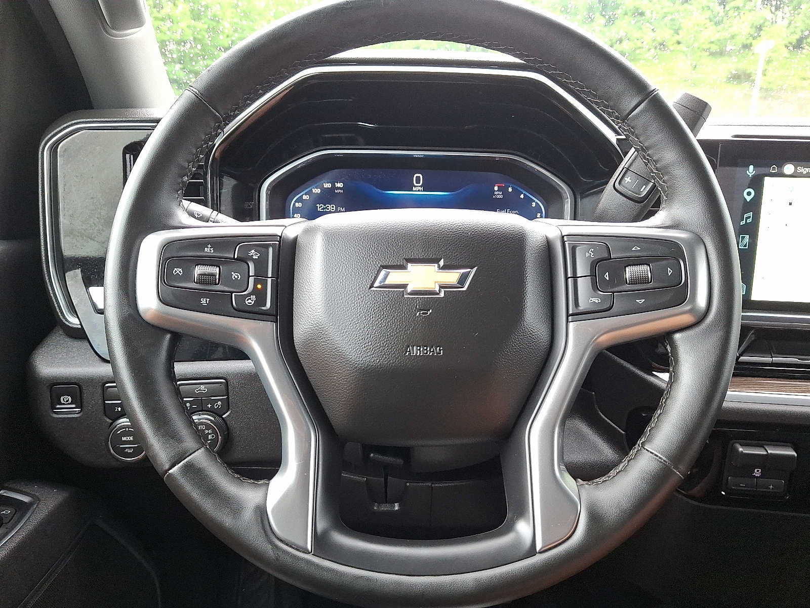 Used 2025 Chevrolet Silverado 2500 LT w/ Convenience Package AWD/4WD image 18