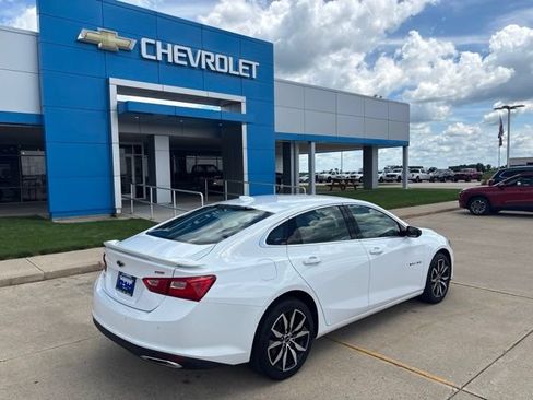 Used 2025 Chevrolet Malibu RS FWD image 9