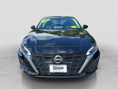 Used 2023 Nissan Altima 2.5 SV w/ SV Premium Package FWD image 7