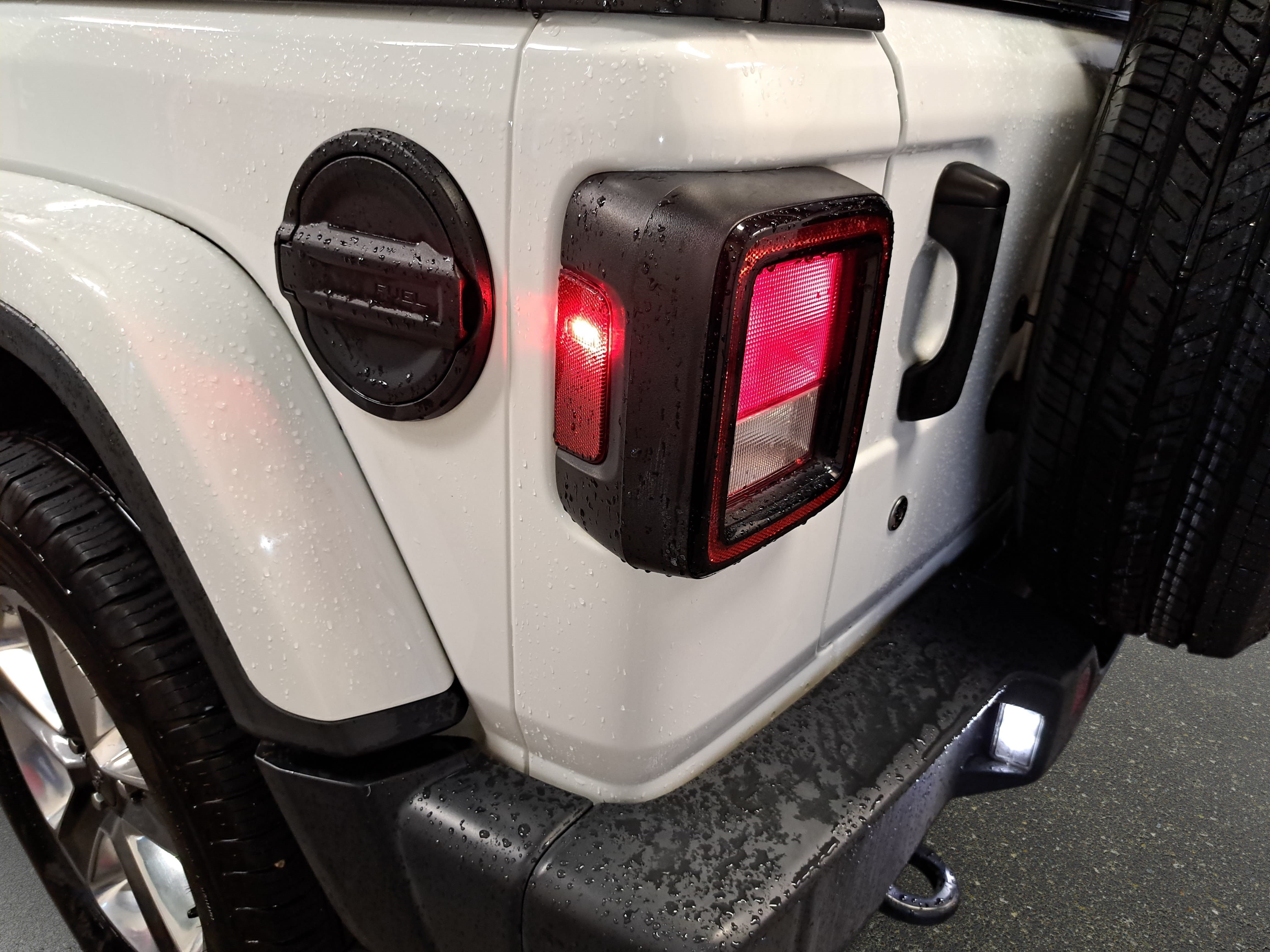 Used 2020 Jeep Wrangler Unlimited Sahara AWD/4WD image 31