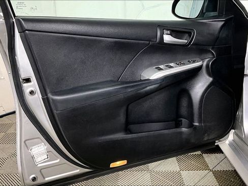 Used 2012 Toyota Camry SE image 21
