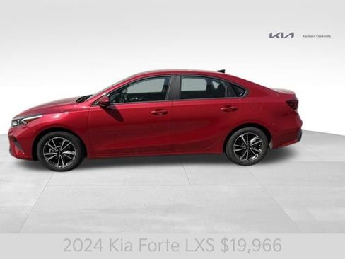 Certified 2024 Kia Forte LXS FWD image 5