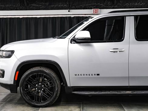 Used 2022 Jeep Wagoneer Series I image 13