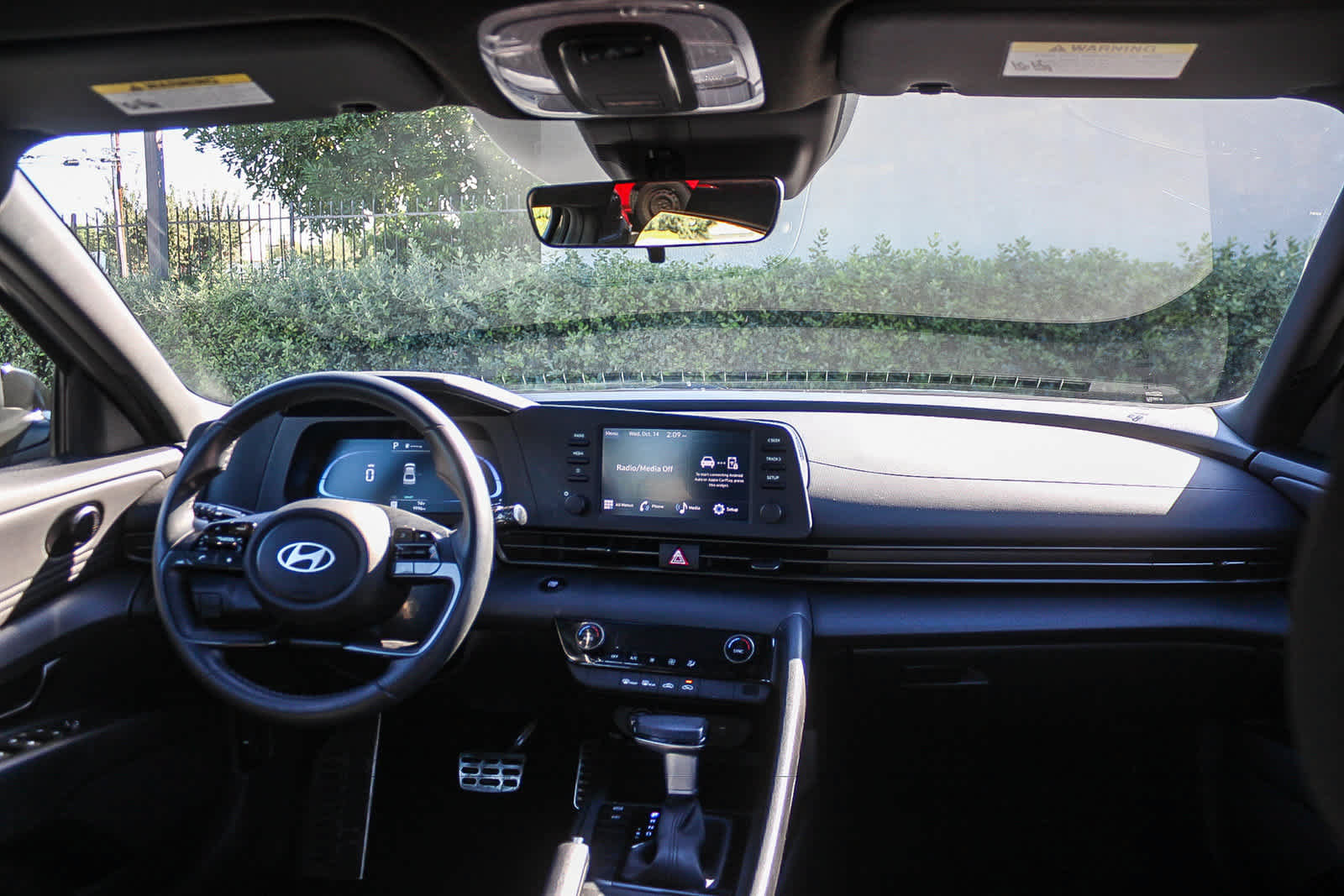 Certified 2025 Hyundai Elantra Sport FWD image 16