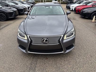 Used 2013 Lexus LS 460 w/ Comfort Pkg