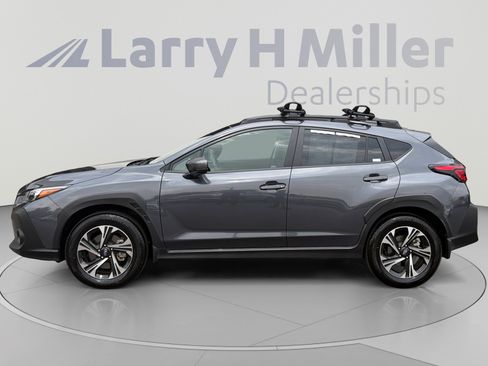 Used 2025 Subaru Crosstrek 2.5i Limited AWD/4WD image 2