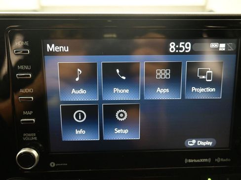 Used 2021 Toyota Highlander LE AWD/4WD image 11