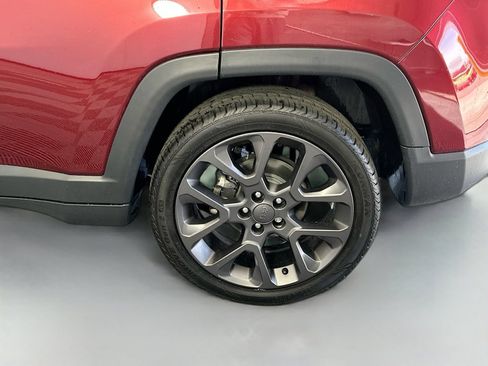 Used 2021 Jeep Compass Latitude w/ Sun and Sound Group FWD image 33