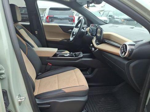 Used 2026 Chevrolet Equinox ACTIV AWD/4WD image 17