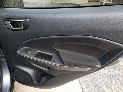 Used 2020 Ford EcoSport SE image 17