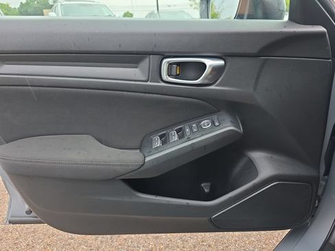 Used 2025 Honda Civic Sport image 17