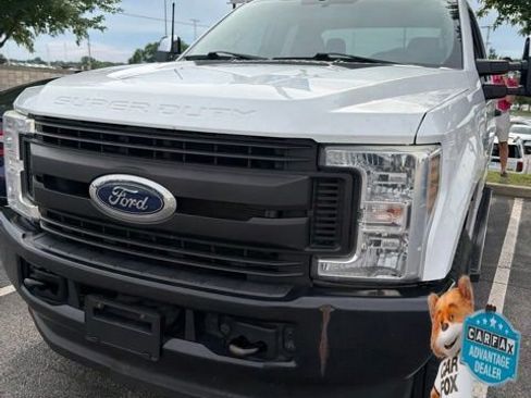 Used 2019 Ford F250 XL w/ Power Equipment Group AWD/4WD image 2