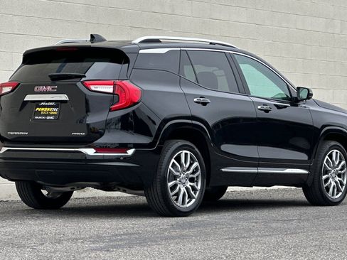 Certified 2024 GMC Terrain Denali w/ Denali Premium Package AWD/4WD image 4