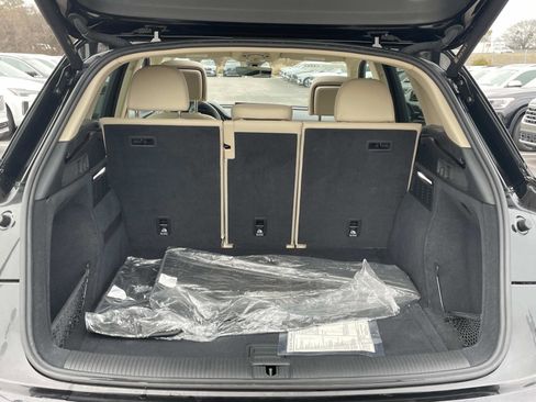 Certified 2022 Audi Q5 2.0T Premium w/ Convenience Package image 10