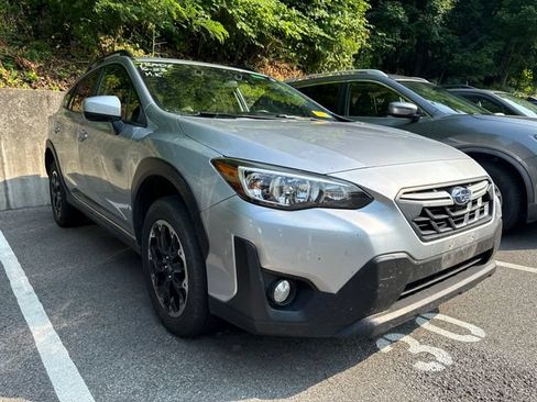 Used 2021 Subaru Crosstrek 2.0i Premium AWD/4WD image 3