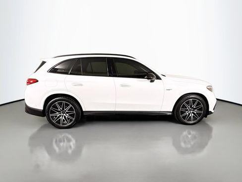 Used 2025 Mercedes-Benz GLC 43 AMG 4MATIC image 8