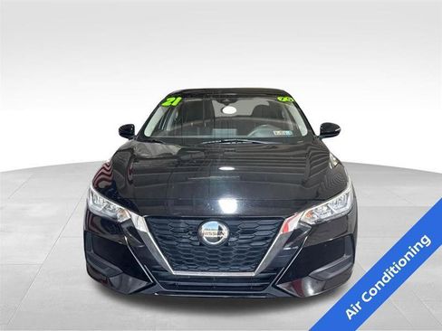 Used 2021 Nissan Sentra SV FWD image 2