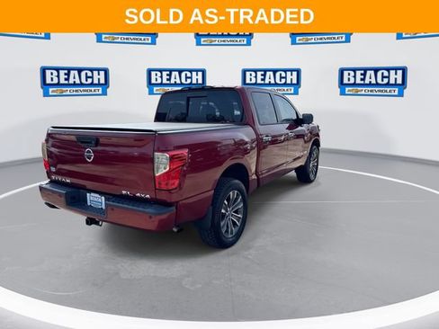 Used 2018 Nissan Titan SL AWD/4WD image 8