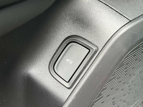 New 2026 GMC Terrain Elevation w/ Elevation Premium Package image 16