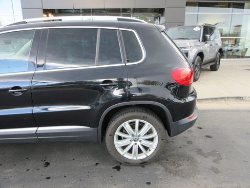 Used 2012 Volkswagen Tiguan SE AWD/4WD image 4