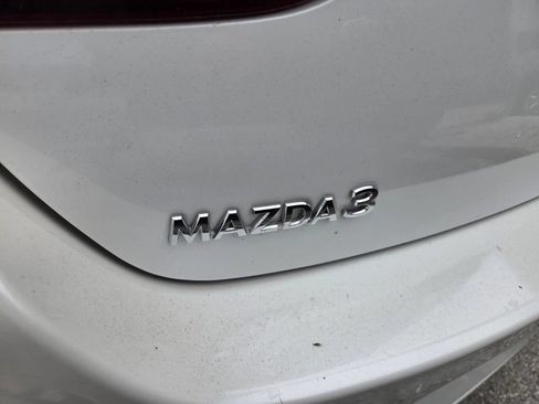 Used 2020 MAZDA MAZDA3 Sedan w/ Select Package FWD image 9