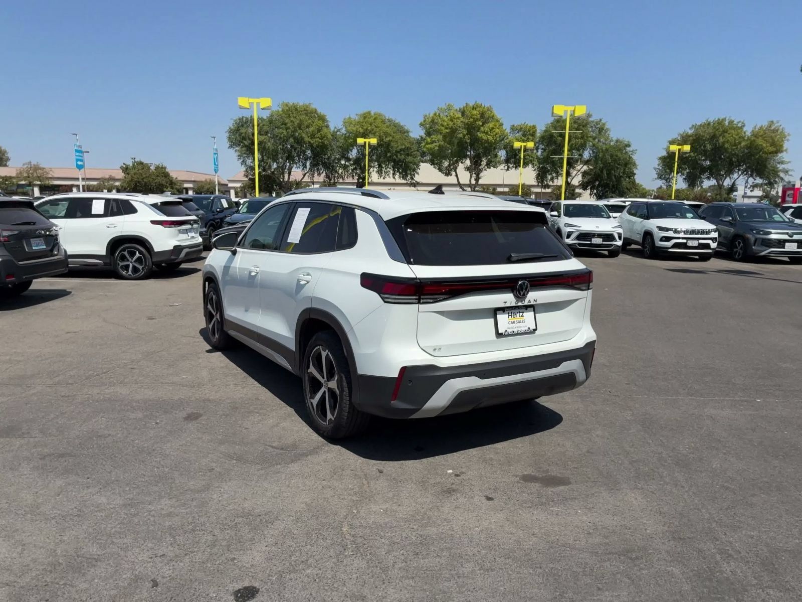 Used 2026 Volkswagen Tiguan SE FWD image 10