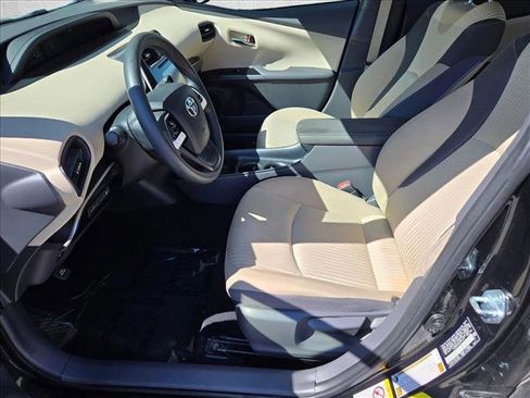 Used 2016 Toyota Prius Two image 15