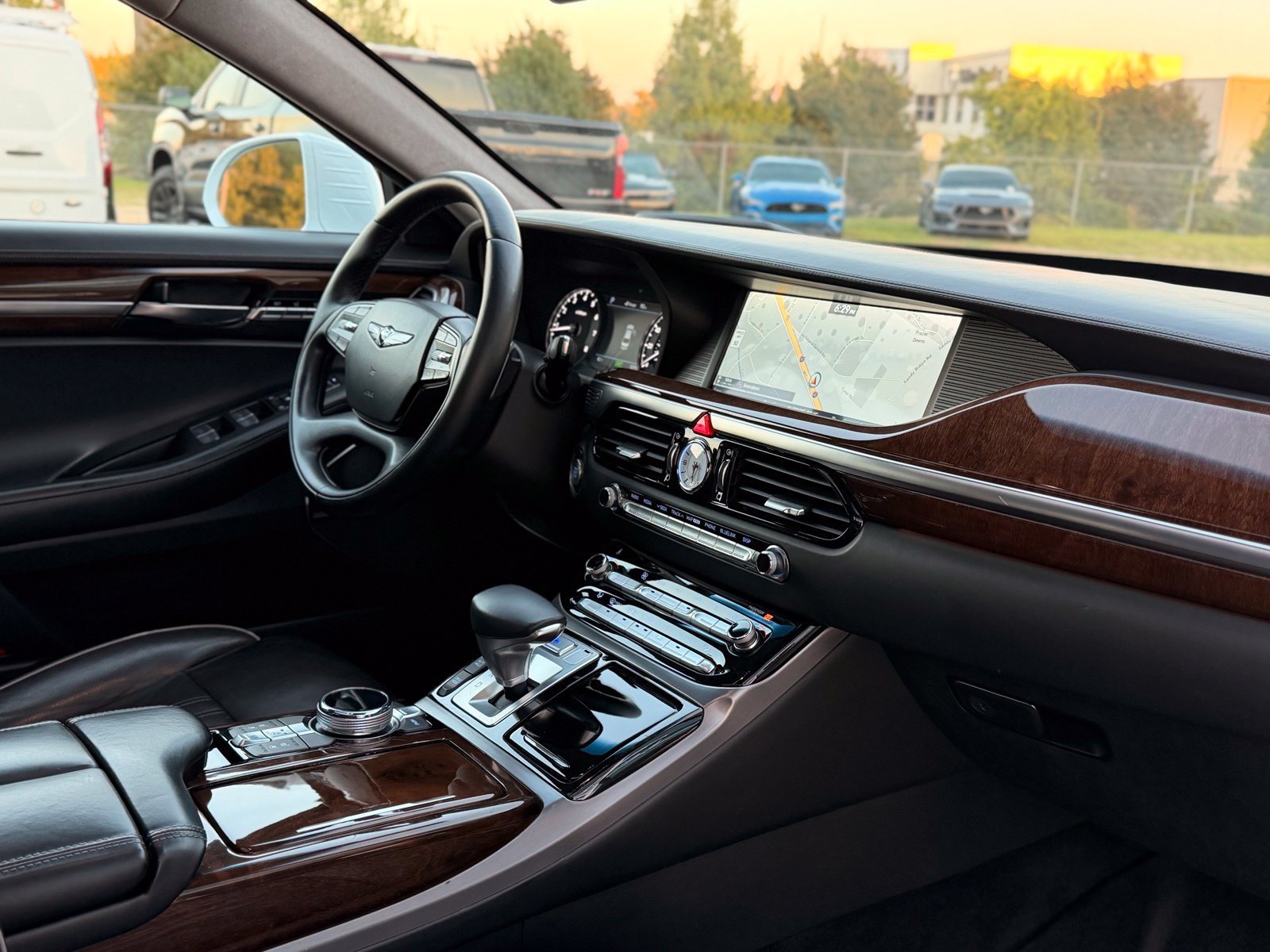 Used 2017 Genesis G90 3.3T Premium RWD image 40