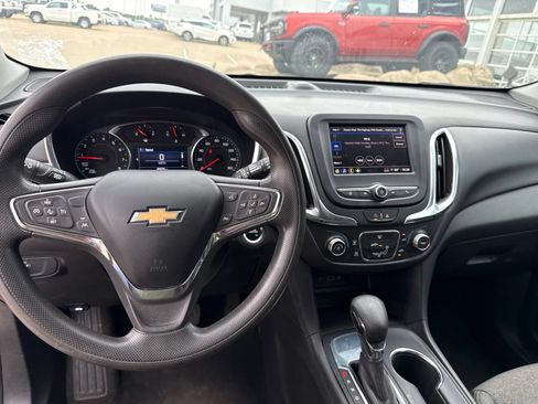 Used 2023 Chevrolet Equinox LT FWD image 24