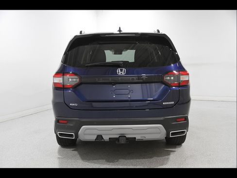 Used 2025 Honda Pilot Touring image 20