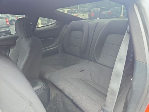 Used 2017 Ford Mustang Coupe RWD image 16