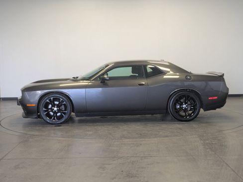 Used 2020 Dodge Challenger R/T image 5