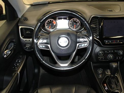 Used 2020 Jeep Cherokee Limited w/ Technology Group image 13