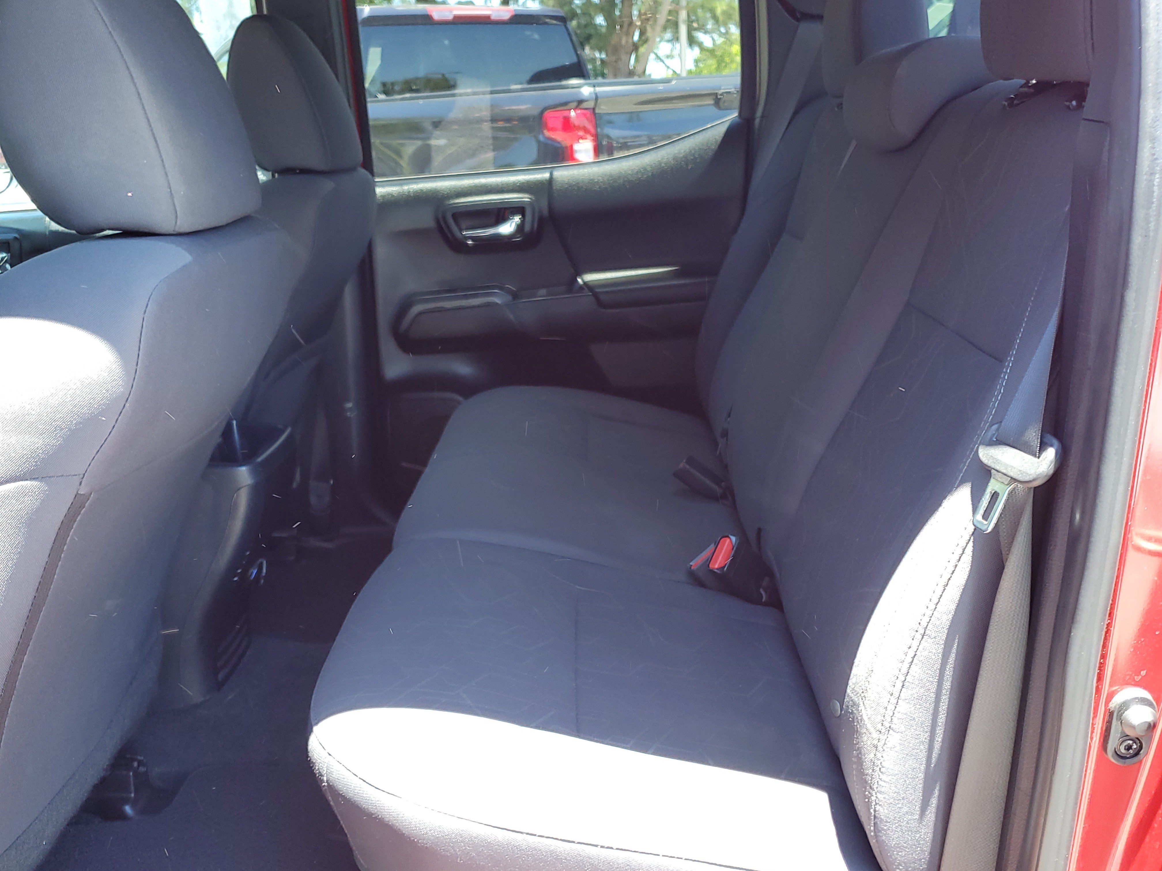 Used 2017 Toyota Tacoma TRD Sport w/ Premium & Technology Package RWD image 10