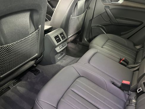 Used 2023 Audi Q5 2.0T Premium w/ Convenience Package image 11
