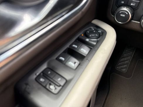 Used 2024 Chevrolet Tahoe LT AWD/4WD image 26