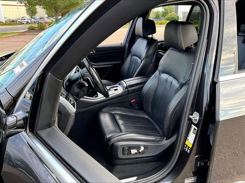 Used 2022 BMW X5 xDrive40i AWD/4WD image 10
